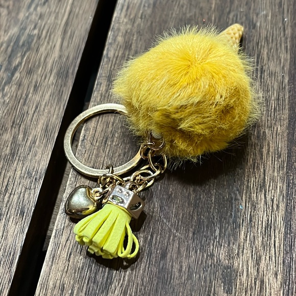 Mustard Ice Cream Cone key Chain New - Picture 2 of 2